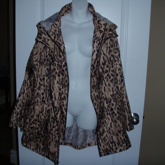 Plus Size Animal Print Hooded Anorak Coat, 3X - Picture 4 of 9